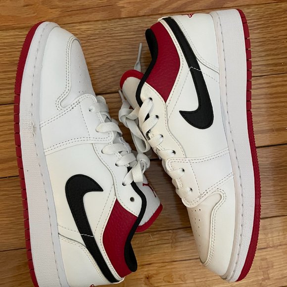Air Jordan 1 Low White University Red Black (GS) - Picture 3 of 4